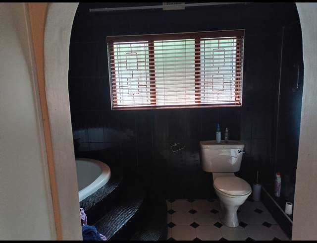 4 BEDROOM FREESTANDING FOR SALE IN UMGENI PARK